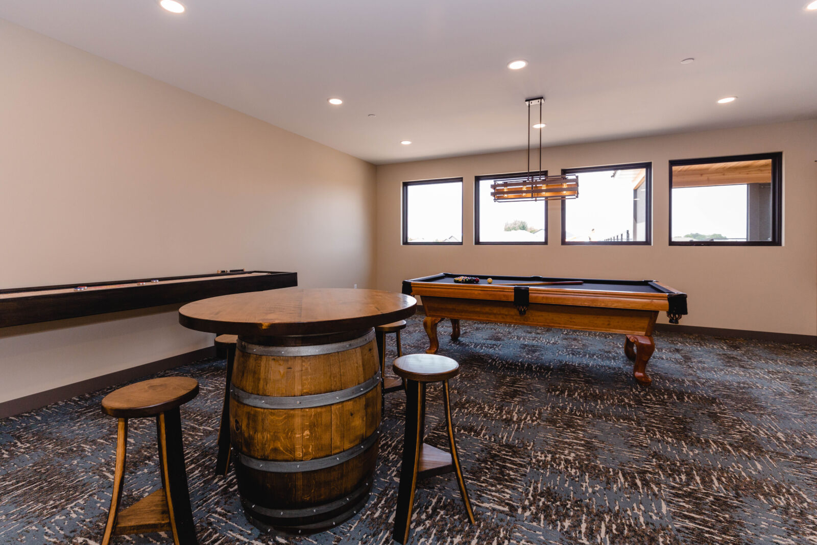 Siesta Hills Clubhouse Game Room and Bar Seating Mankato Minnesota Siesta Hills clubhouse game room with bar seating and pool table area in Mankato Minnesota
