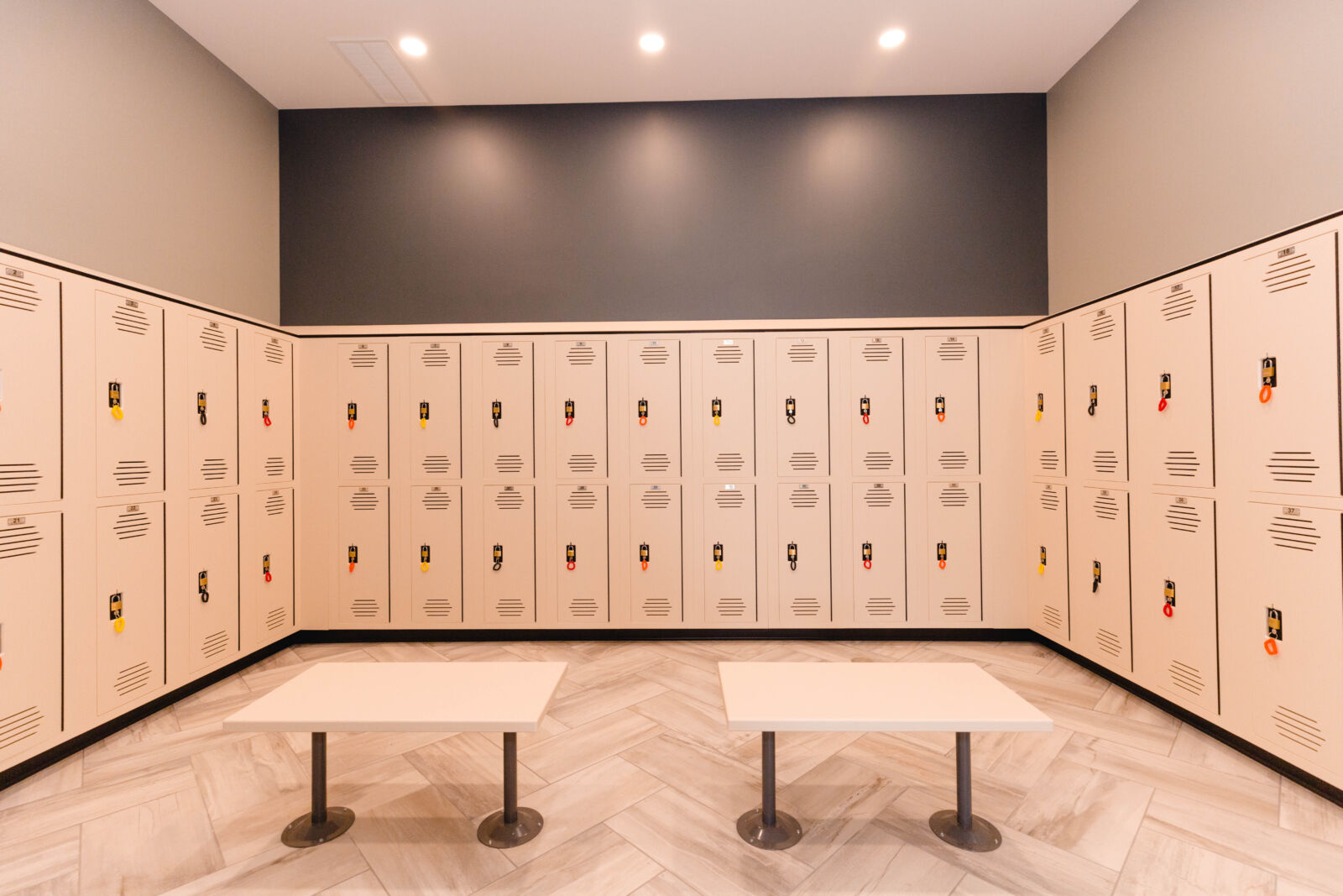 Siesta Hills Interior Siesta Hills Locker Rooms