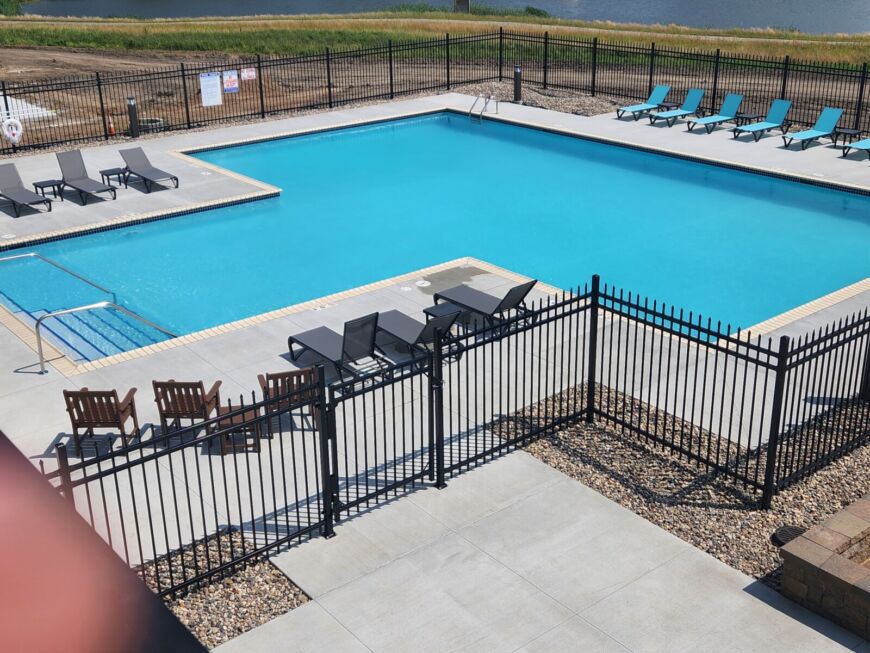 Heated outdoor pool at Siesta Hills clubhouse in Mankato Minnesota