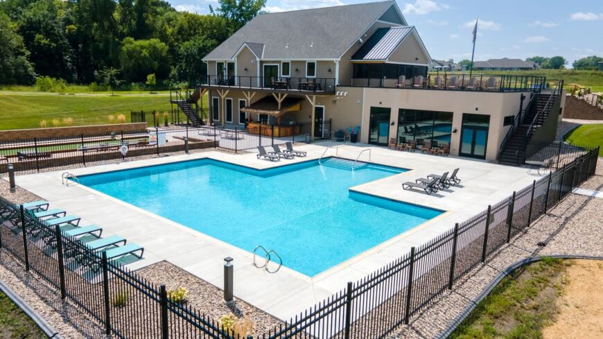 Siesta Hills Mankato Community Pool Clubhouse