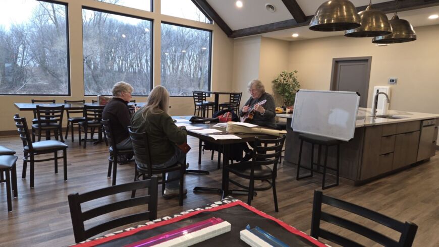 Ukulele lessons at the Siesta Hills clubhouse in Mankato Minnesota